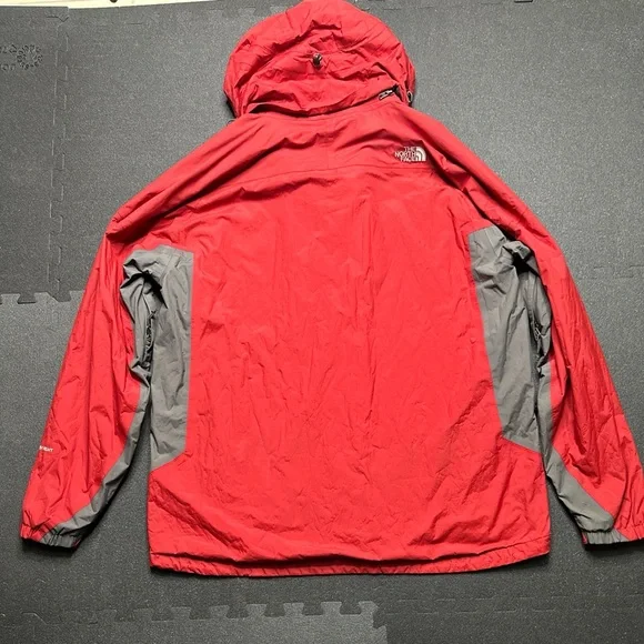 The North Face Men's Vibrant Red and Gray Performance Jacket - Picture 6 of 7